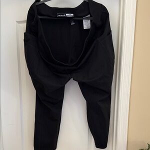 Carhartt Women’s Black Capri Leggings